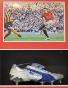 Michael Carrick signed Puma Boot left boot with MC stitched to top, signed in ink, presented in a