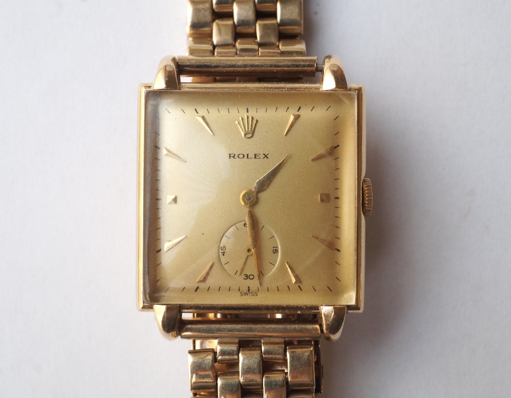 GENTLEMAN'S 1950's ROLEX NINE CARAT GOLD - Image 2 of 4