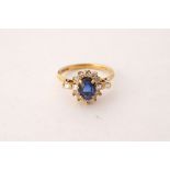 FINE SAPPHIRE AND DIAMOND CLUSTER RING