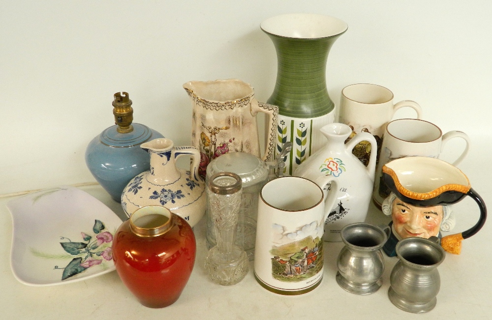 COLLECTION OF DECORATIVE CERAMICS