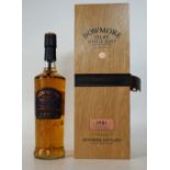 BOWMORE 28 YEAR OLD 1981 VINTAGE EDITION
1 bottle.