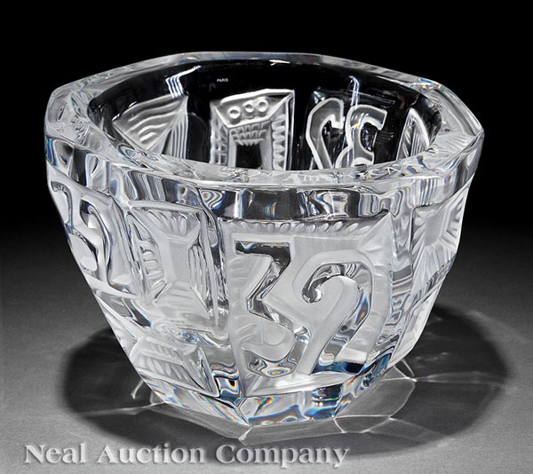 Lalique "America's 32nd Cup" Clear and Frosted Glass Center Bowl, engraved "Lalique France",