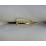 A 22ct gold plain wedding ring, 3.0 grams