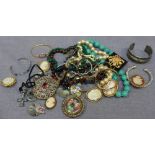 A bag of costume jewellery.