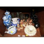 SECTION 52. A collection of assorted china including Wedgwood, together with a pair of Chinese