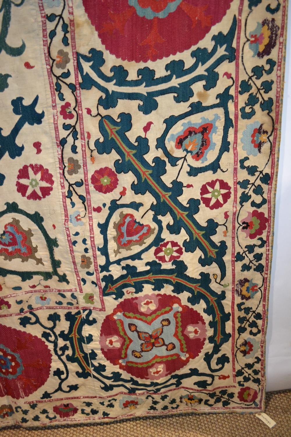 Attractive suzani, probably Bokhara, Uzbekistan, late 19th/early 20th century, cotton ground - Image 2 of 8