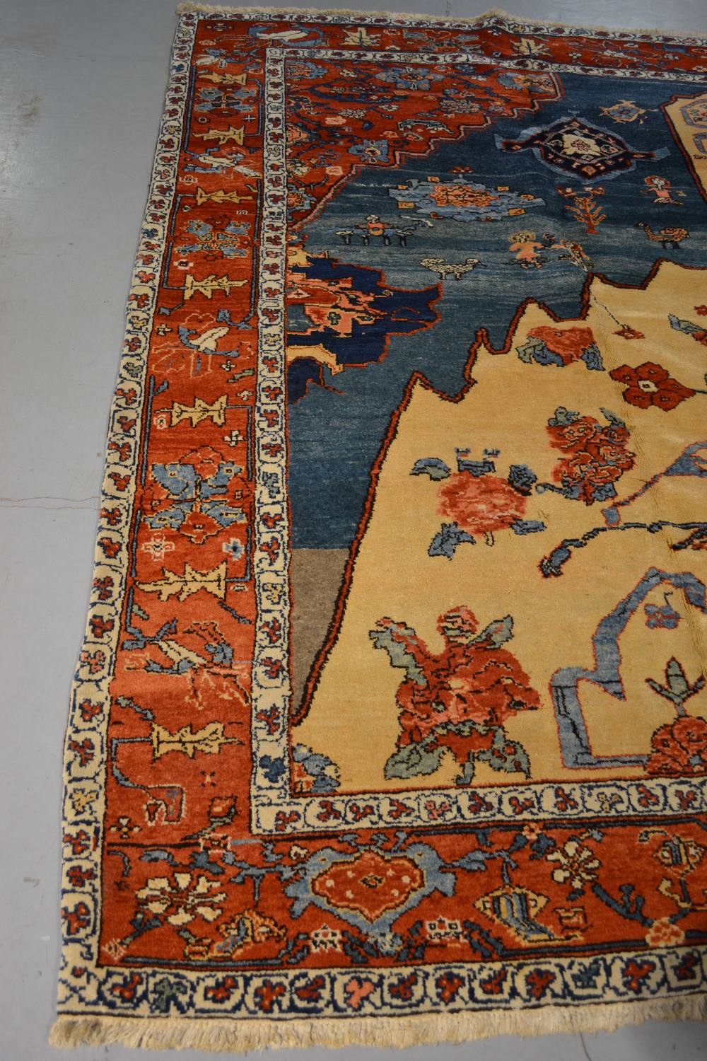Most attractive Anatolian wagireh, modern, 8ft. 3in. x 6ft. 5in. 2.51m. x 1.96m. Note the animals, - Image 2 of 5