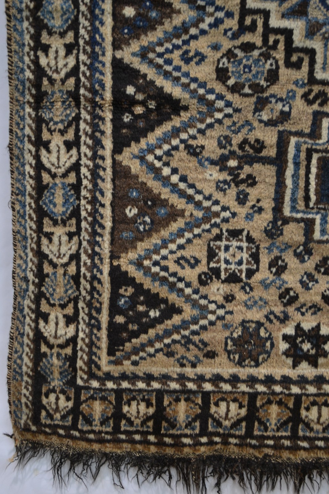 Fars rug, Shiraz region, south west Persia, mid-20th century, 7ft. 10in. x 5ft. 2.39m. x 1.52m. - Image 3 of 3