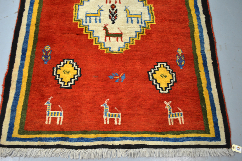 Exceptional Fars gabbeh, south west Persia, late 20th century, 10ft. 3in. x 4ft. 2in. 3.12m. x 1. - Image 4 of 5