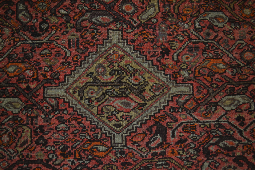 Malayer rug, north west Persia, circa 1930s, 6ft. 2in. x 3ft. 11in. 1.88m. x 1.20m. Overall wear. - Image 5 of 5