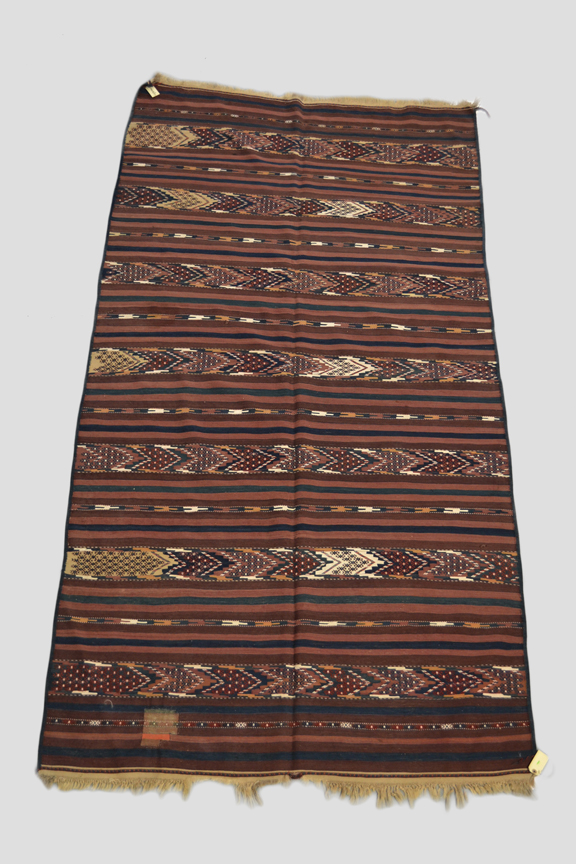 Tekke Turkmen pallas (flatweave cover), late 19th/early 20th century, 9ft. 1in. x 4ft. 10in. 2.