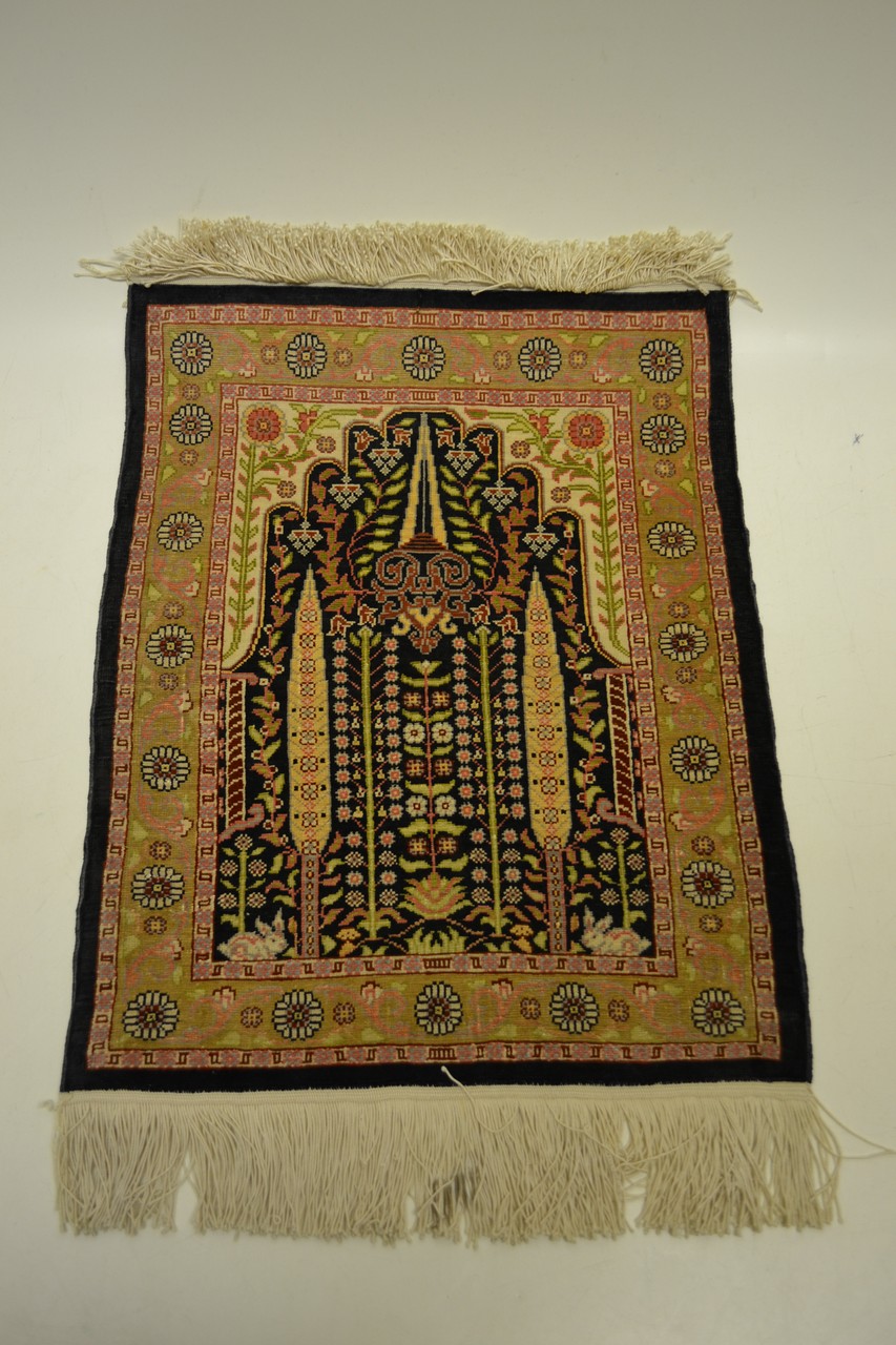 Anatolian silk prayer mat, possibly Hereke, south west Anatolia, mid-20th century, 1ft. 5in. x - Image 3 of 4