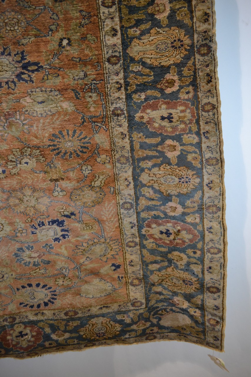 Good Anatolian silk rug, possibly Bursa, west Anatolia, early 20th century 5ft. 9in. x 4ft. 1.75m. x - Image 4 of 5