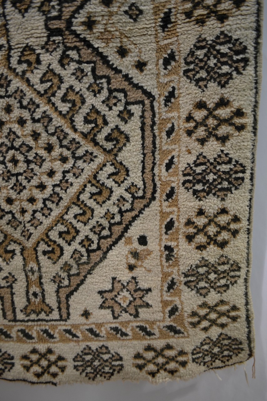 Beni Ouarain rug, Middle Atlas, Morocco, mid-20th century, 6ft. 3in. x 4ft. 1.91m. x 1.22m. Losses - Image 2 of 3