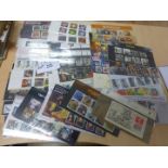 GB mint Presentation Pack selection, 2004-05-10, various x 42, all vgc, face value approx £150.