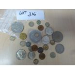 Small amount of mostly silver coins, US – ½ dollars, silver back to QV smaller denominations.