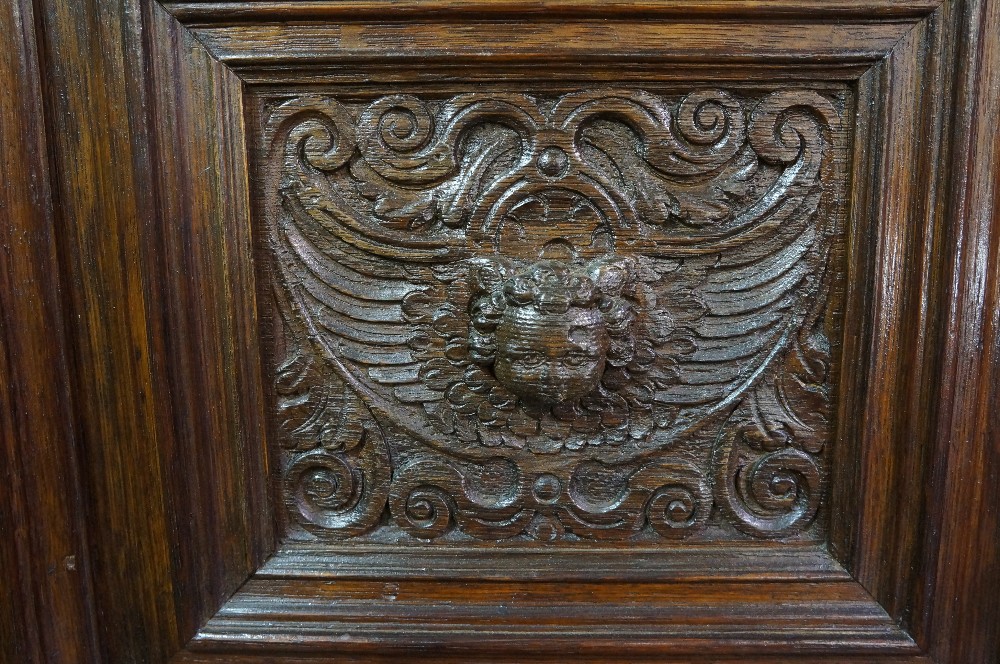 A good Dutch 17th Century oak cupboard t - Image 3 of 10