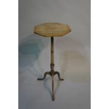 A George III mahogany tripod table with