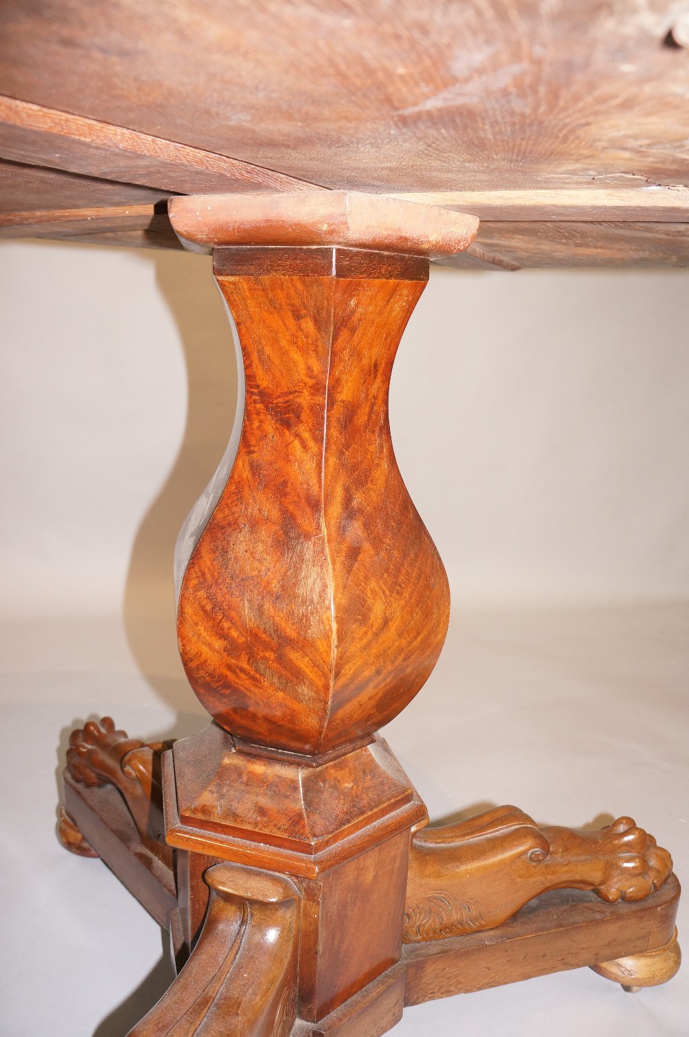 A good mid 19th Century French mahogany - Image 6 of 6