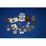 A quantity of military and commemorative Buttons and Medals, etc.