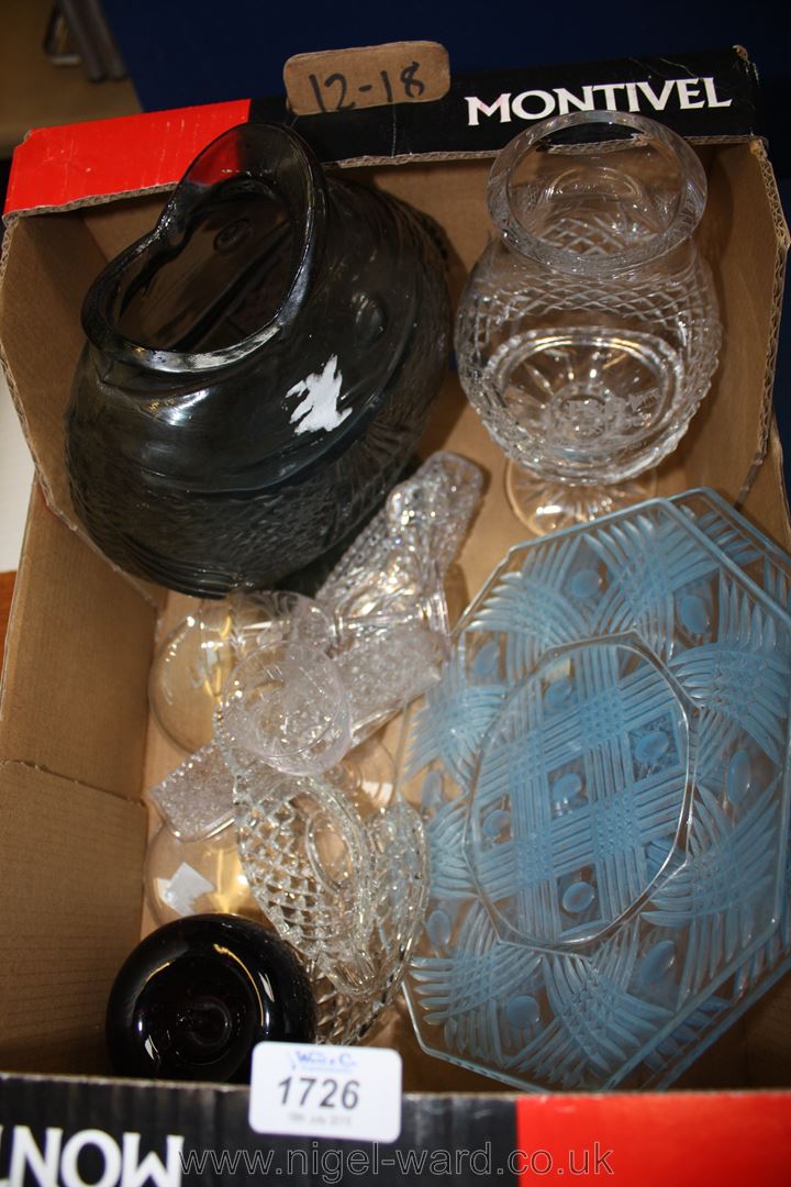 A quantity of glass including fish Vase, a P&O Candle Holder, apple Paperweight,