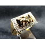 9 ct gold gents diamond set eagle ring. Size Y.