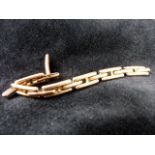 9 ct rose gold ladies wristwatch bracelet with extra links. 6.7g.