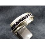 Sterling silver Thomas Sabo black stone spinning ring. Size T.