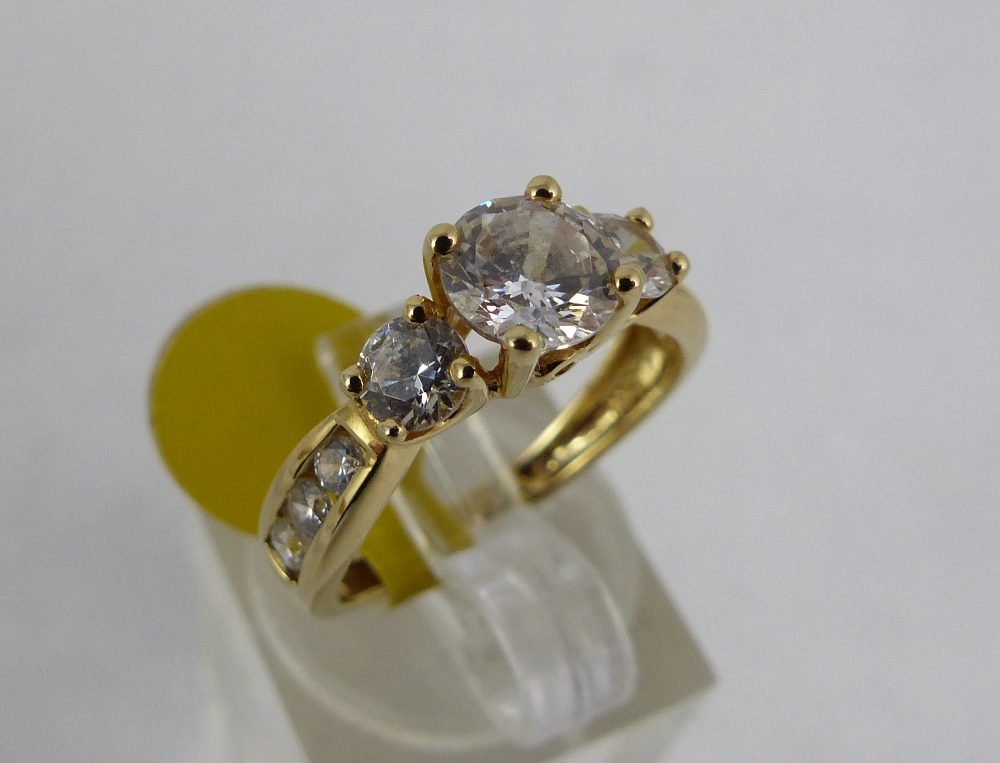 14ct gold fancy stone set dress ring ~ NEW. Size L