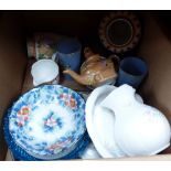 Box of mixed ceramics including Christopher Wren