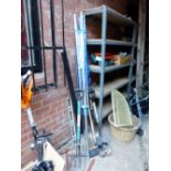 Quantity of gardening tools including a washing line