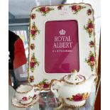 Royal Albert Old Country Roses 6 x 4 cm photo frame with miniature Old Country Roses teapot, cup and