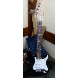 C Giant electric guitar with amp