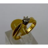 18ct gold diamond solitaire ring, size M