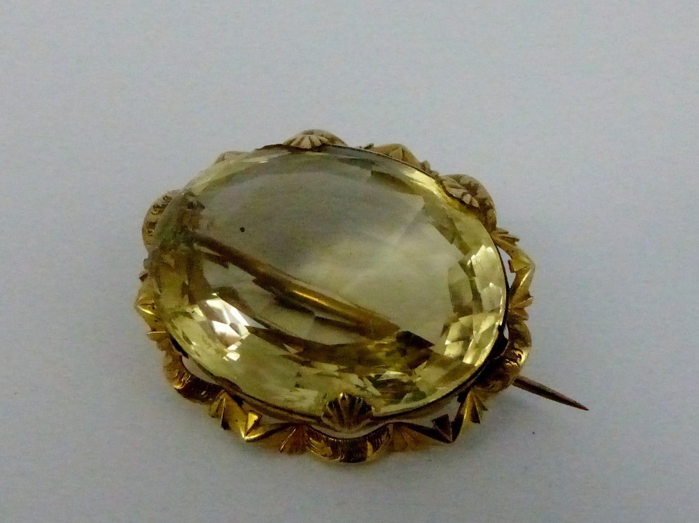 Citrine stone brooch, tested as 9ct gold