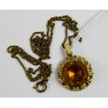 14ct gold citrine set pendant and chain, 4.4g