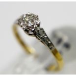18ct gold and platinum vintage diamond solitaire ring, size L