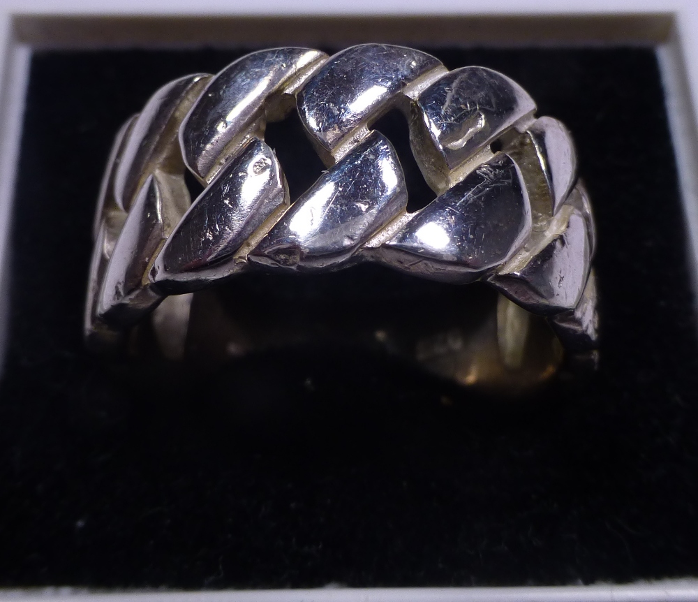 Sterling silver solid curb chain effect ring, size R