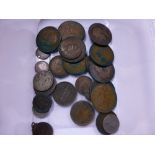 Box of mixed British and foreign coinage, mainly copper pennies