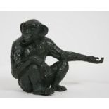 BRONZE "PEPEE LE SINGE DE LEO FERRE" En bronze à patine vert foncé, représentant un chimpanzé