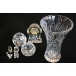 GLASSWARE - a collection of glassware to include a Waterford crystal clock,