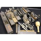 VICTORIAN WOODWORKING TOOLS - a selection of x19 moulding and smoothing woodworking planes of