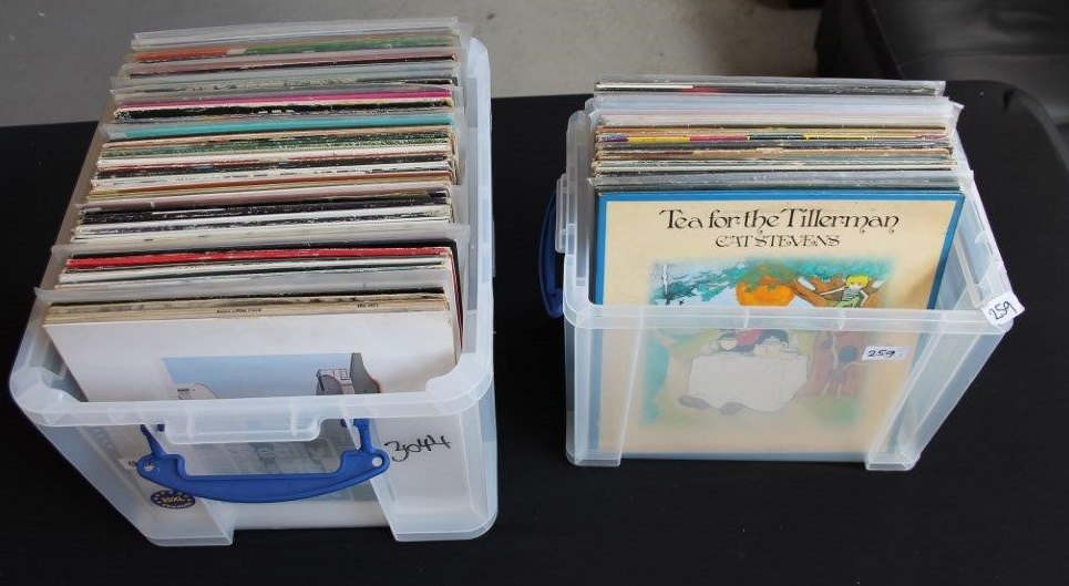 ROCK - Large collection of around 150 x LP's. Artists/titles to include Pink Floyd (inc.