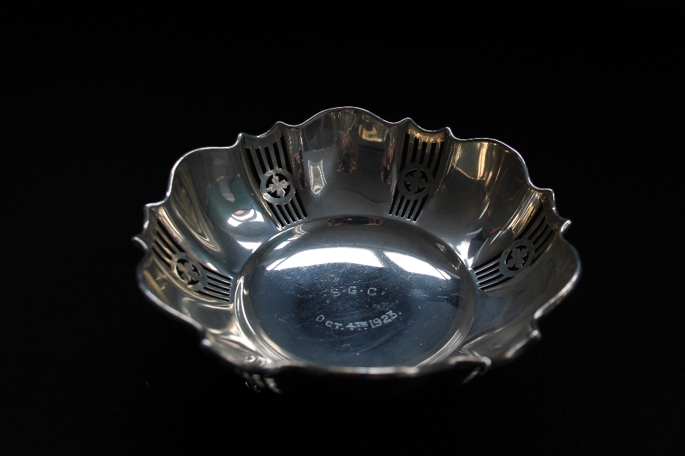 SILVER - a pair of Birmingham Victorian pierced silver dishes 1898, - Image 2 of 2