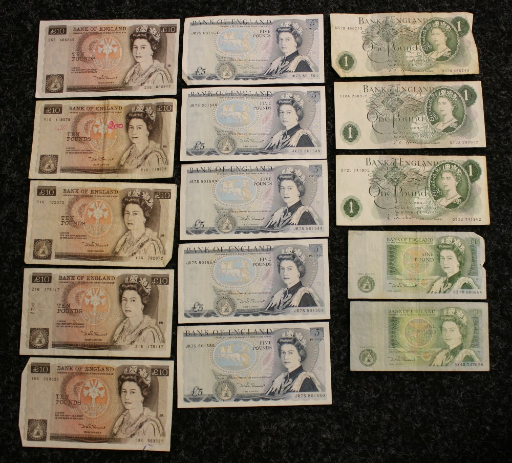 £1/£5/£10 BANK NOTES - a collection of 15 British banknotes to include 5 x ten pound Somerset