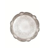 VASSOIETTO, CITTÀ DI SHEFFIELD, 1894di forma circolare, in argento, tesa sagomata e in parte