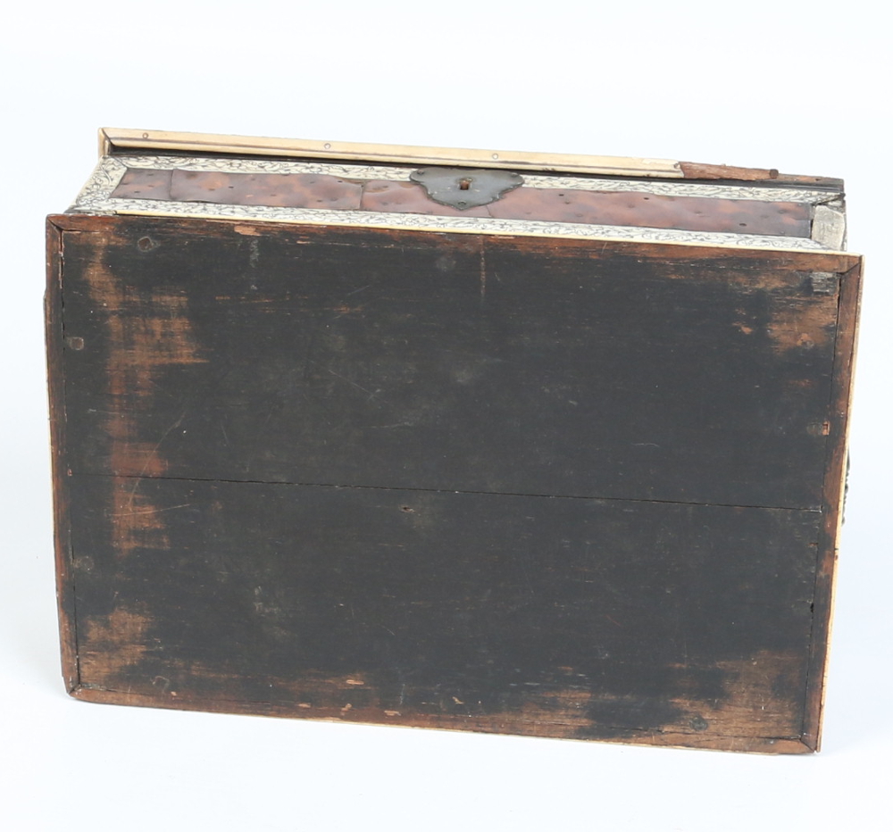 A nineteenth century Anglo Indian tortoiseshell and ivory casket. With foliate penwork decoration - Image 8 of 8