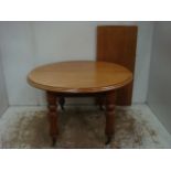 Mid 19th Century Pale Mahogany Extending Table with Extra Leaf on Reeded Tapered Legs