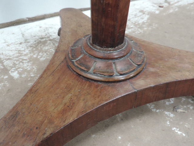 William IV Rosewood Single Circular Top Side / Occasional Table - Image 2 of 3