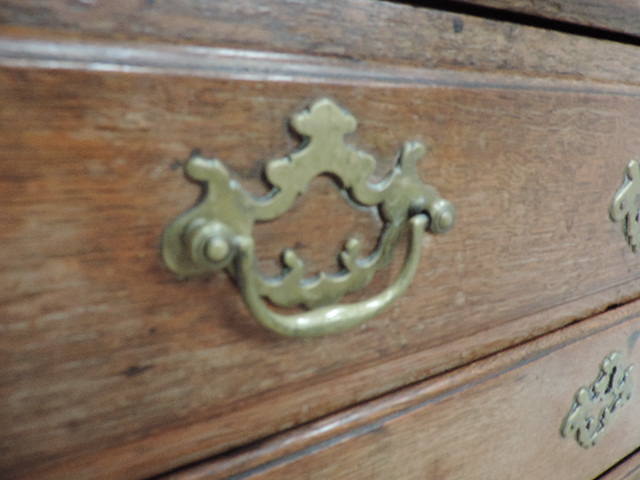 Late 18th Century Oak Fall Front Bureau of Four Drawers on Bracket Legs - Image 3 of 3